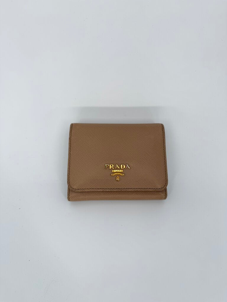 PRADA COMPACT WALLET PREMIUM