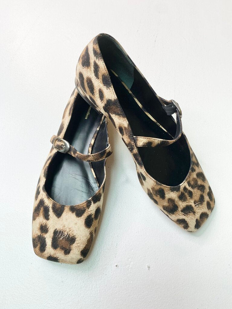 LEOPARD SHOES PREMIUM