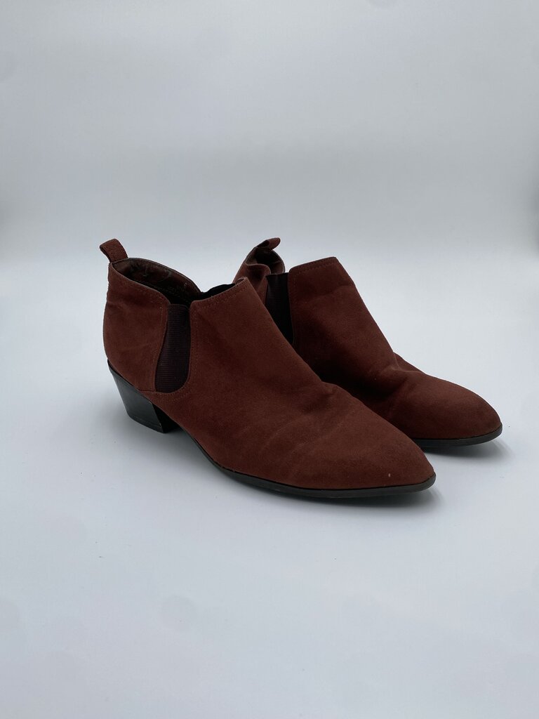 M & S BOOTS 8 OTR