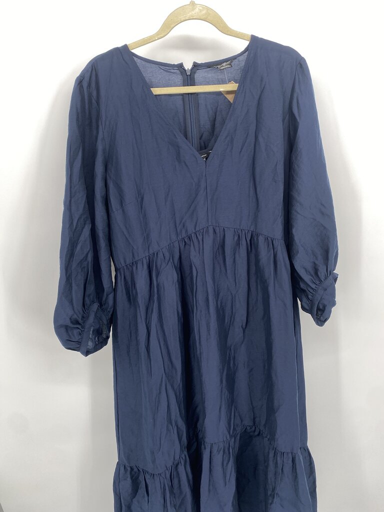 CLUB MONACO DRESS 10 PREMIUM