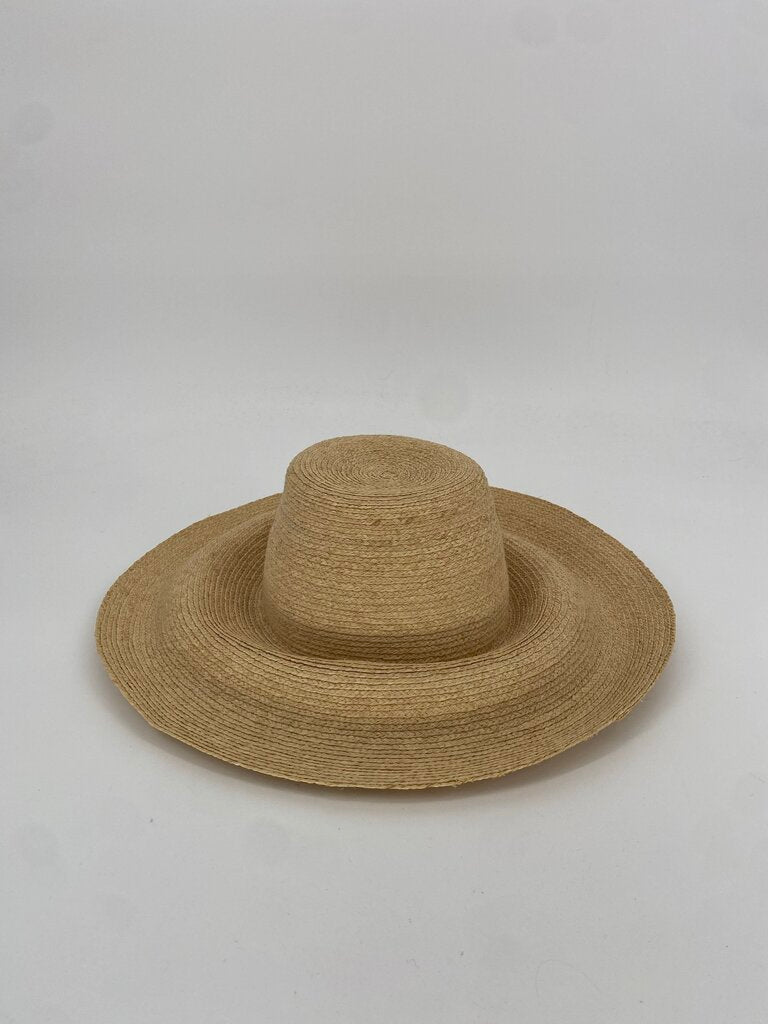 JANESSA LEONE HAT PREMIUM