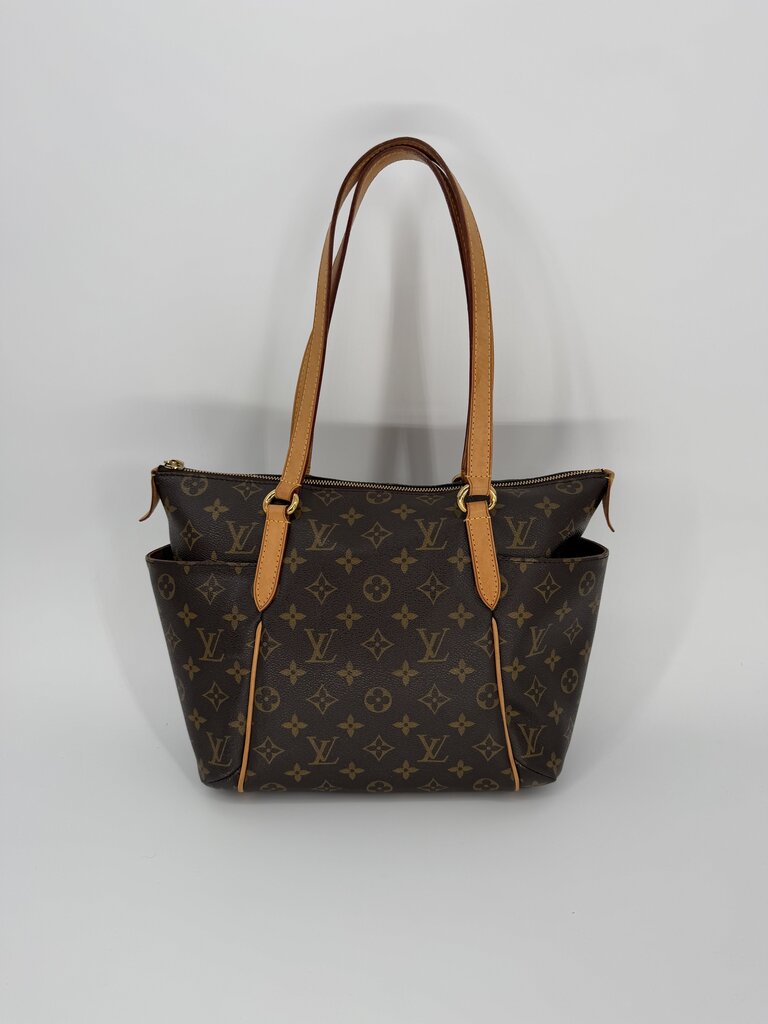 LOUIS VUITTON PURSE PREMIUM