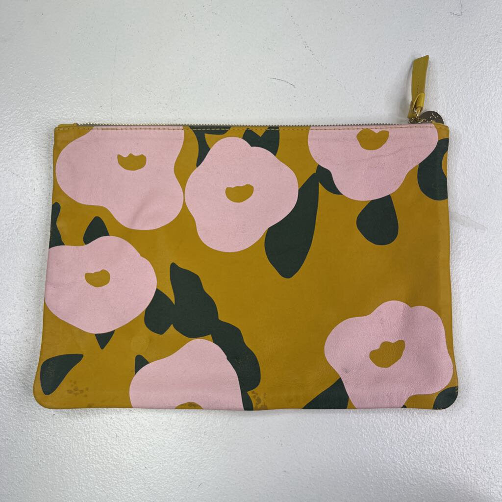 CLARE V CLUTCH PREMIUM