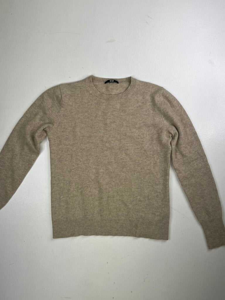 UNIQLO SWEATER M OTR
