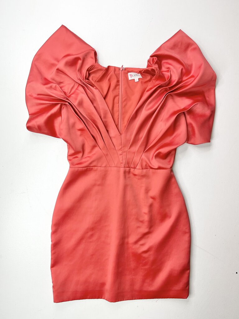 V ARTISTE DRESS L OTR