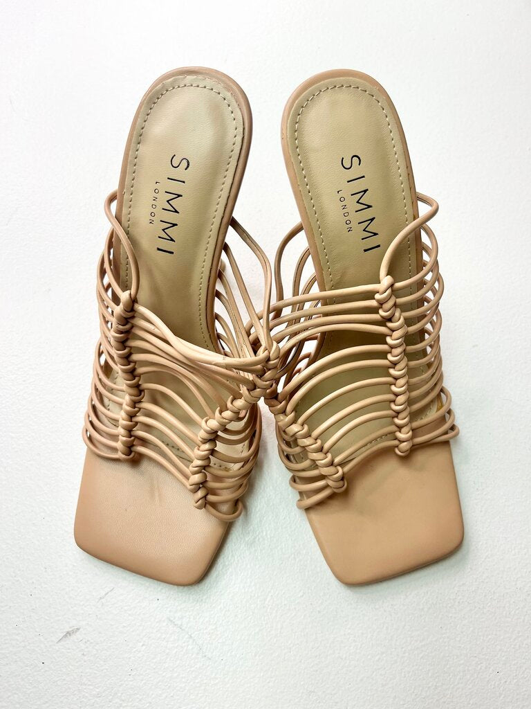 SIMMI LONDON SHOES 7.5 OTR