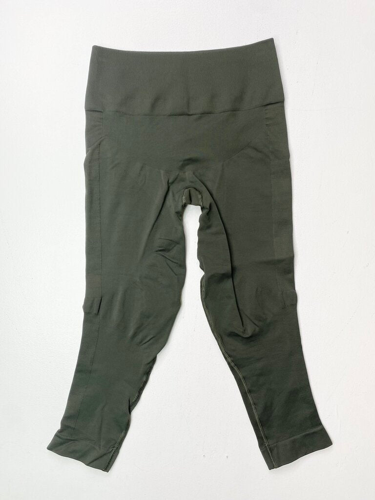 LULULEMON LEGGINGS 8 OTR