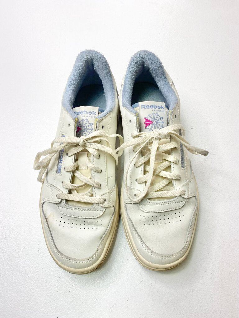 REEBOK SHOES 7.5 OTR