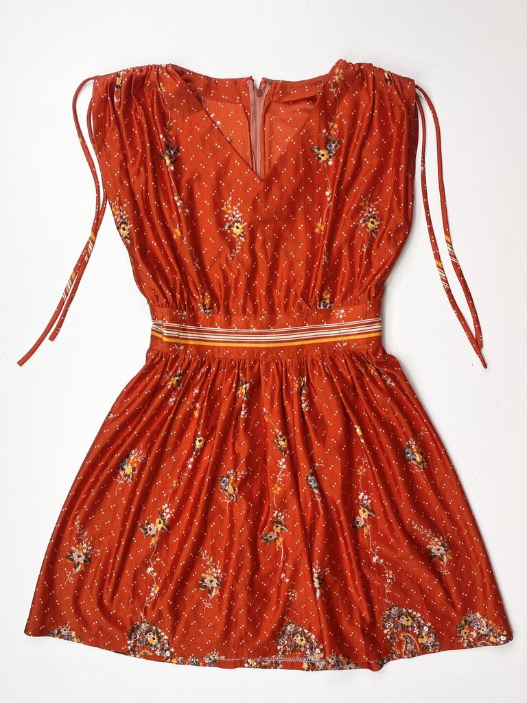 VINTAGE DRESS S OTR