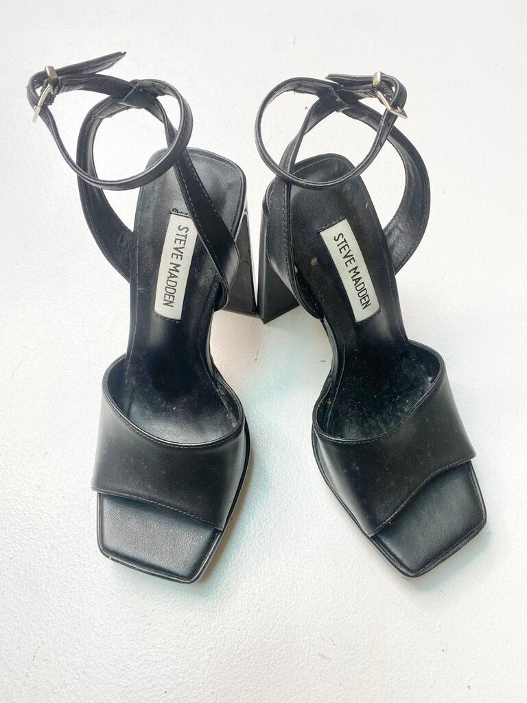 STEVE MADDEN SHOES 5.5 OTR