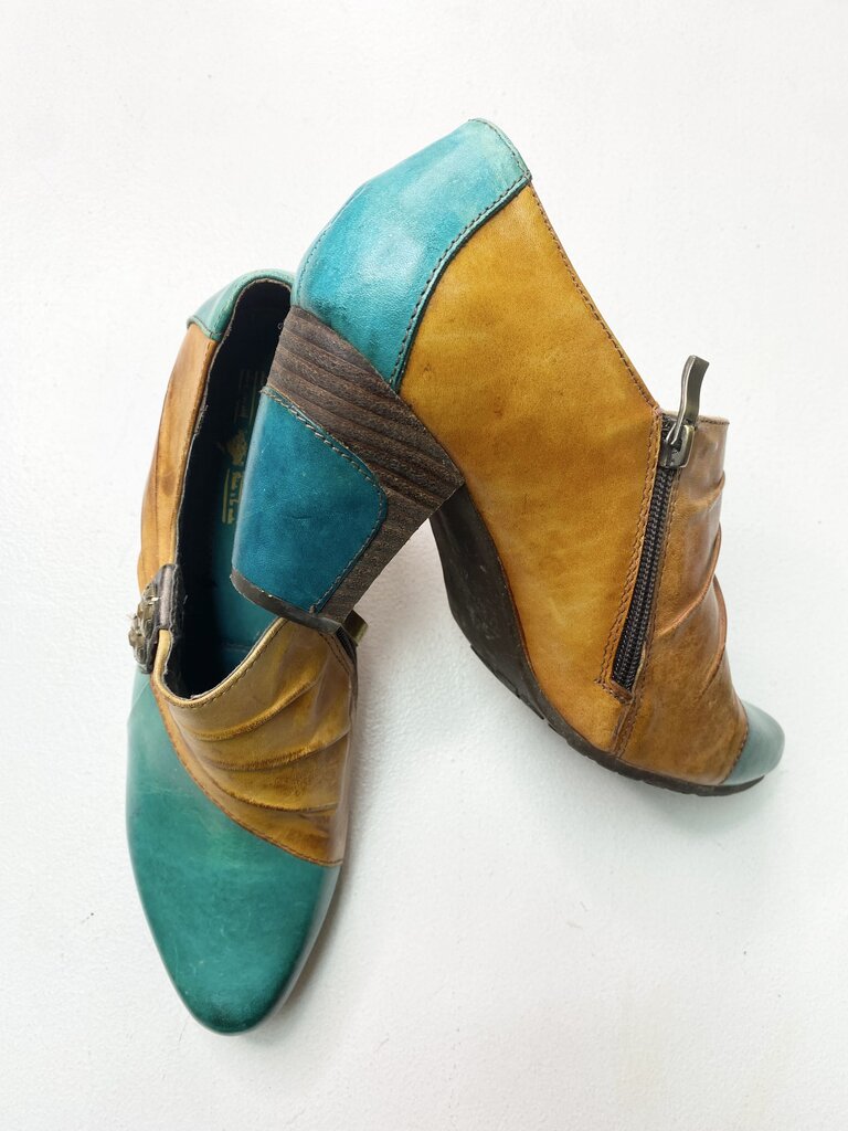 LARTISTE BOOTS 40 OTR