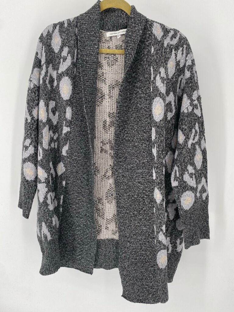 CUPCAKES + CASHMERE SWEATER S PREMIUM