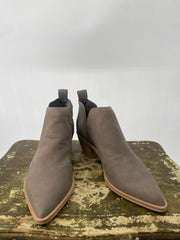 DOLCE VITA BOOT 8.5 OTR