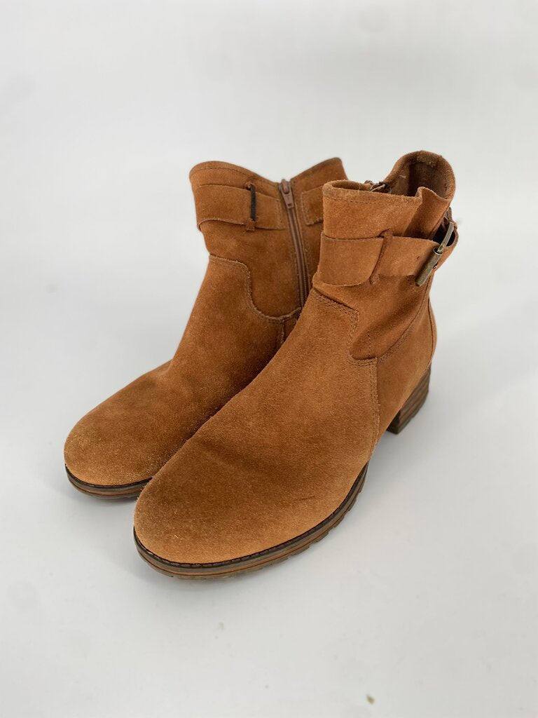 CLARKS SHOES 9 OTR