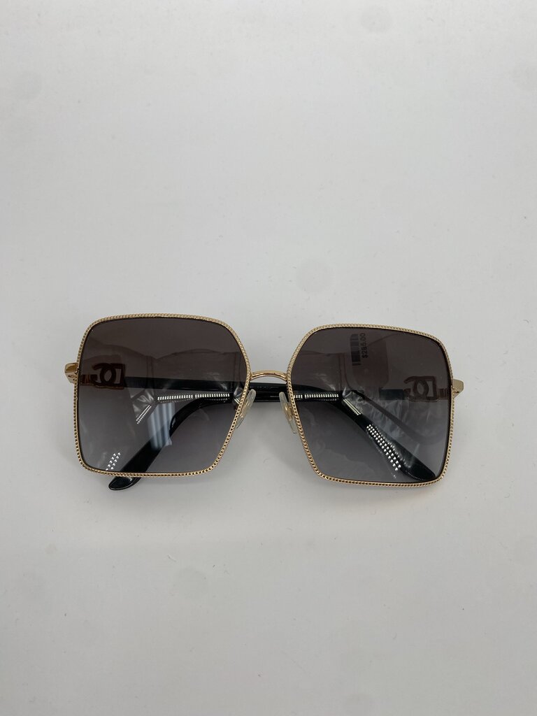 DOLCE & GABBANA SUNGLASSES ACCESSORY