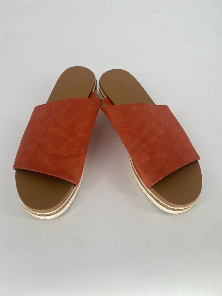 ADRIENNE VITTADINI SHOES 9 PREMIUM