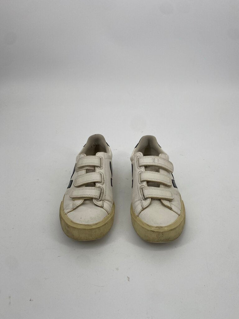 VEJA SHOES 38 PREMIUM