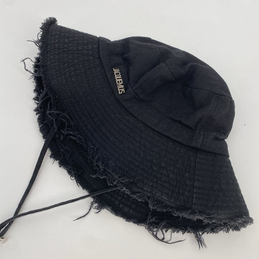 JAQUEMUS HAT O/S PREMIUM