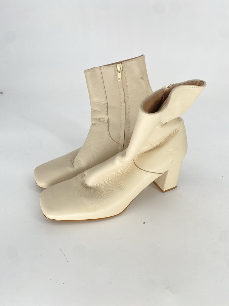 CLUB MONACO BOOTS 38.5 PREMIUM