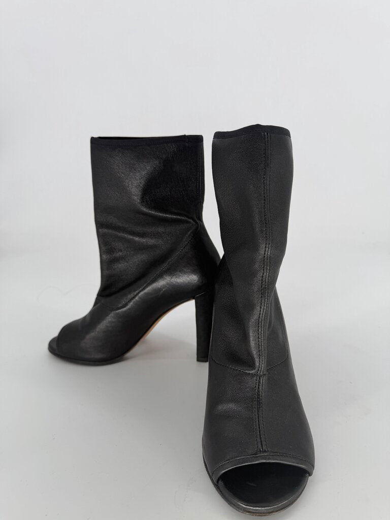STUART WEITZMAN BOOTS 5.5 PREMIUM