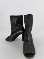 STUART WEITZMAN BOOTS 5.5 PREMIUM