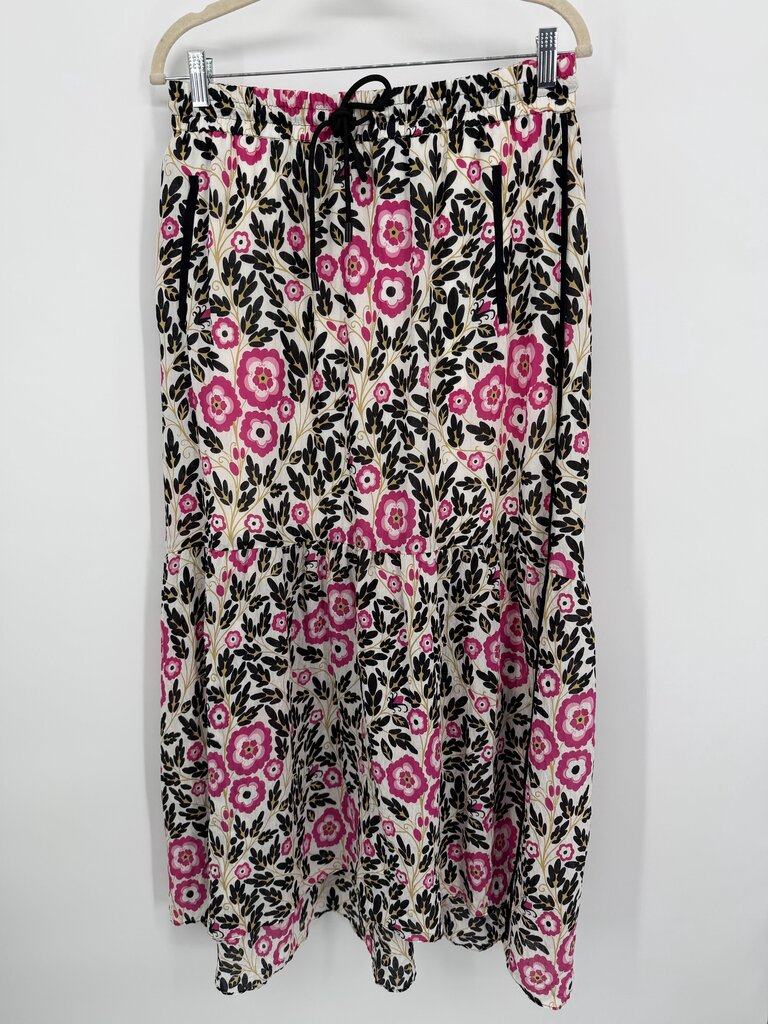 ME & EM SKIRT 8 PREMIUM